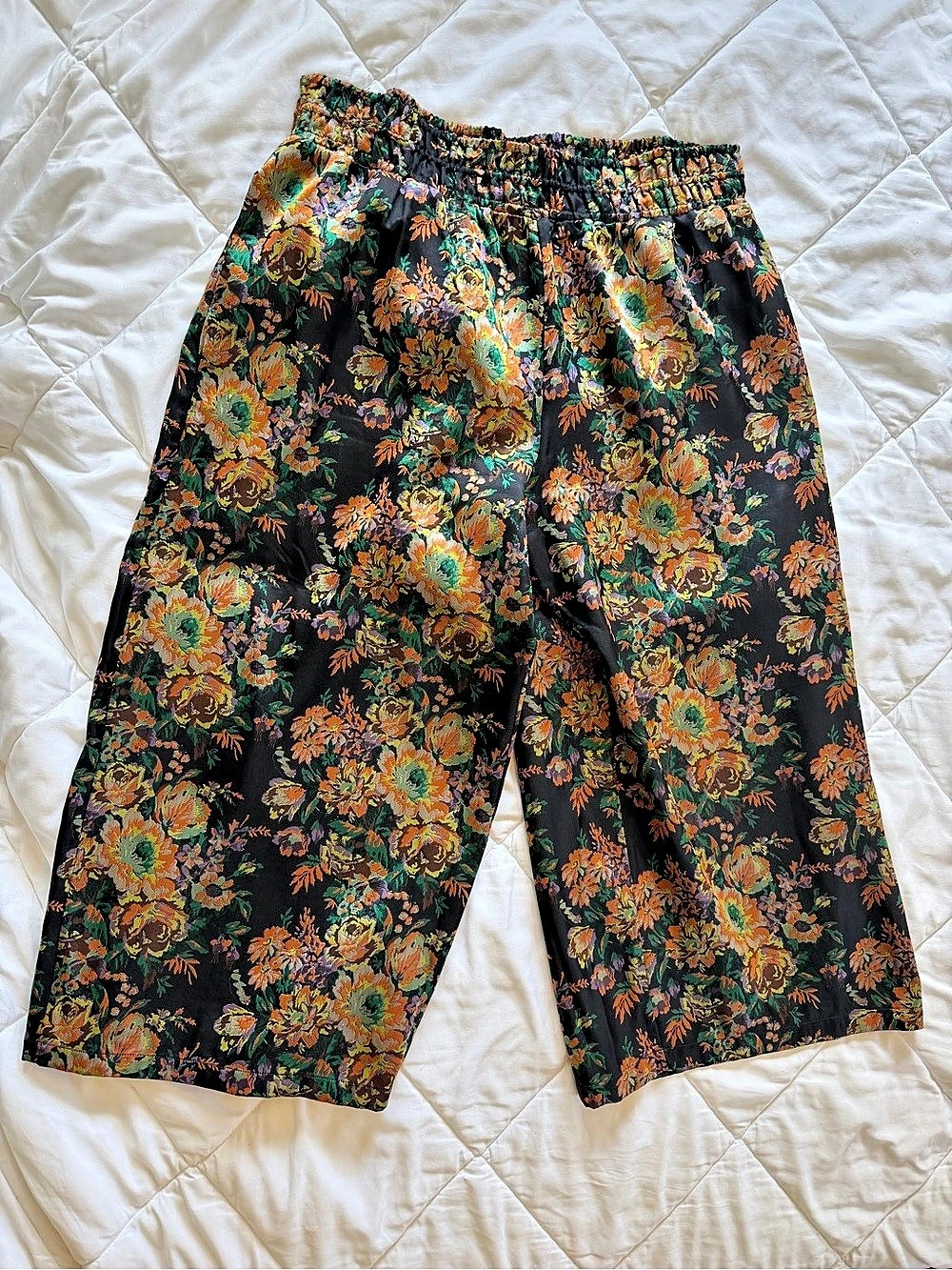 Anthropologie Floral Wide Leg Cropped Pants in Black & Multicolor XL
